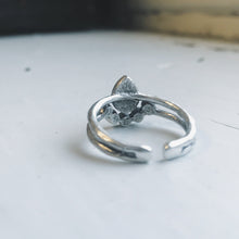 Load image into Gallery viewer, Moondrop Moonstone Ring