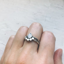 Load image into Gallery viewer, Moondrop Moonstone Ring